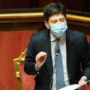 Speranza in Senato: “Il nemico è il virus. No a scontro politico”