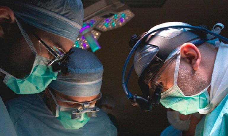 Videochirurgia a distanza: filo diretto tra Italia e Iraq per operare un bimbo con malformazione al volto