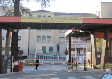 Aosta, ombre sul concorso chirurghi: primario dell'ospedale Parini indagato per tentata concussione