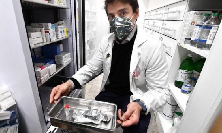 Coronavirus, Nursind Ancona dice no ai farmacisti vaccinatori