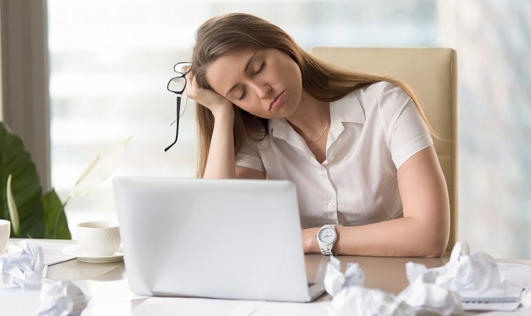 Disturbi del sonno, in aumento apnee ostruttive  e narcolessia: servono diagnosi precoci