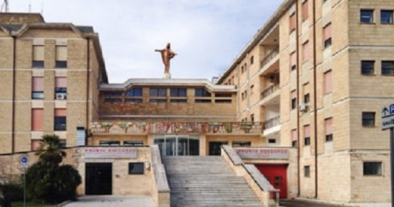 Galatina (Lecce), violenta lite in ospedale tra dottoressa e infermiera
