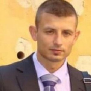 Morte del militare Stefano Paternò dopo vaccino AstraZeneca: per la Procura di Siracusa fu causata da "esagerata risposta infiammatoria"