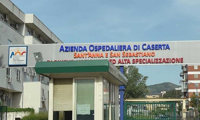 Ospedale Sant’Anna e San Sebastiano di Caserta: nuova proroga agli interinali e le graduatorie restano bloccate