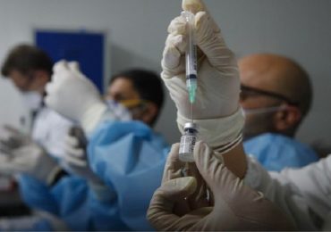 Piemonte, finiti i fondi per gli extra a infermieri e medici vaccinatori