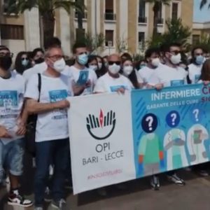 Bari flash mob organizzato dagli studenti di infermieristica