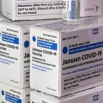 Coronavirus, il parere del Cts sul vaccino J&J: "Raccomandato agli over 60"