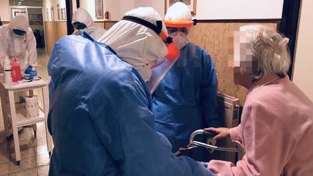 Mancano infermieri nelle RSA: ora si reclutano direttamente in Sudamerica ed Est Europa