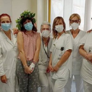 Monza, discute la tesi di laurea in ospedale: la bella storia di Giulia