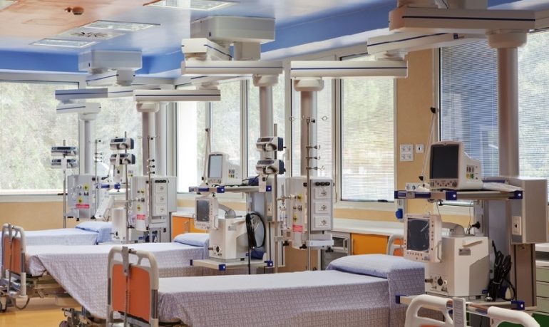 Sanificazione degli ambienti in ospedale: ci pensa un robot