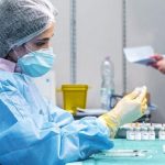 Coronavirus, i sanitari no vax adducono le motivazioni più fantasiose per sottrarsi all'obbligo vaccinale