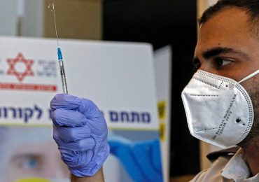 Coronavirus, Israele opta per terza dose di vaccino Pfizer a immunodepressi
