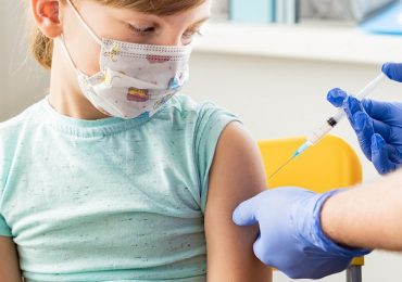 Coronavirus, Sipps chiede vaccinazione estensiva dai 12 anni in su
