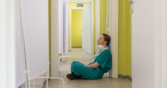 Nursind Parma e Reggio Emilia: "Tutti a ringraziare ed elogiare gli infermieri, ma restiamo i professionisti sanitari con lo stipendio più basso d'Europa"