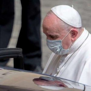 Papa Francesco operato al Gemelli: ha reagito bene