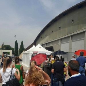 Puglia, troppo caldo negli hub vaccinali: si corre ai ripari