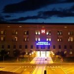 Ragusa, bimba sofferente e spaventata in ospedale: le infermiere giocano con lei e la calmano