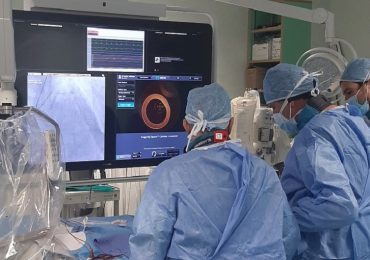 Utilizzato per la prima volta in Italia innovativo catetere per "vedere" le coronarie dall’interno