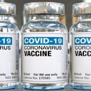 Vaccini anti-Covid, per ora la terza dose non è necessaria: il report Simg