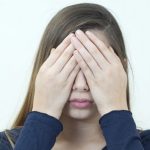 Proteggere gli occhi da sole, vento e sabbia