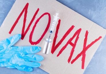 Modena: altri 5 sanitari non vaccinati