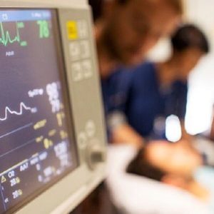Arresto cardiaco extraospedaliero, studio svedese rivela: "Ipotermia mirata non riduce decessi a 6 mesi nei pazienti in coma"