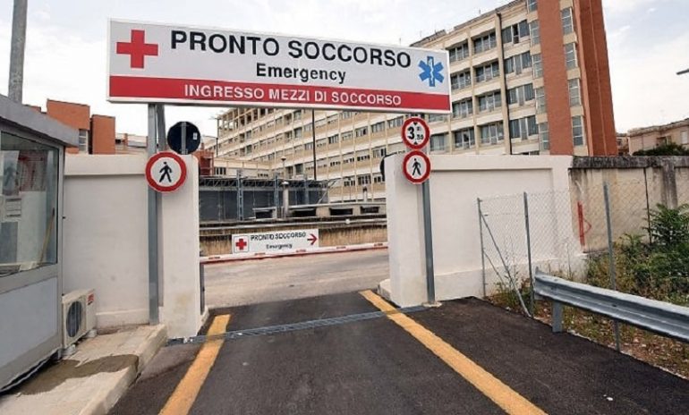 Puglia, "No ai medici di base in pronto soccorso": sindacati di categoria contro Emiliano