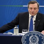 Coronavirus, Draghi: "Si va verso obbligo vaccinale e terza dose". Il parere degli esperti