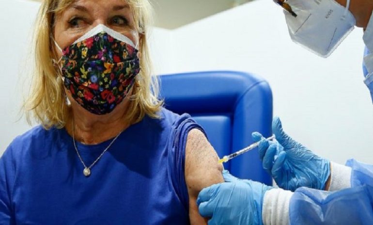 Coronavirus, via le restrizioni in Danimarca: merito della campagna vaccinale