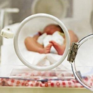 Infezioni ospedaliere nei neonati pretermine: pronta la nuova Linea guida Sin per la prevenzione