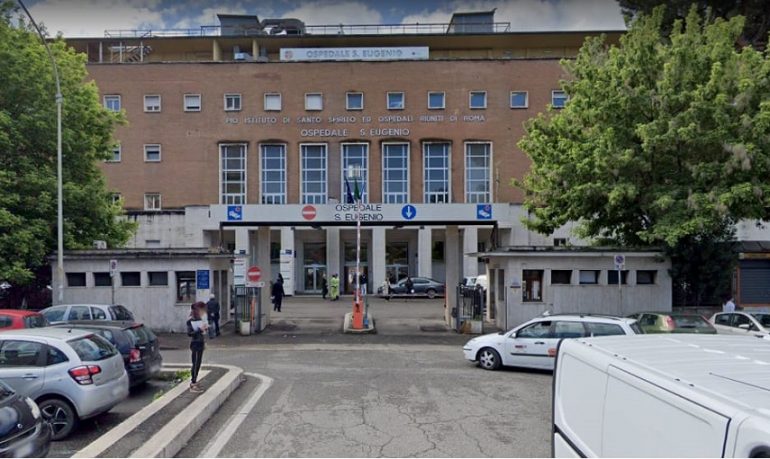 Ospedale Sant'Eugenio, l'Asl Roma 2 smentisce la voce di un focolaio Covid tra i sanitari vaccinati