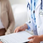 Violenza sessuale su almeno 12 pazienti: arrestato allergologo siciliano