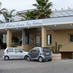 Adelfia (Bari), abusi sugli anziani e oss che fanno gli infermieri nella Rsa: intervengono i Nas