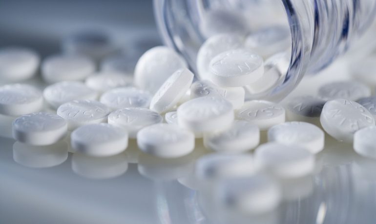 Aspirina a basso dosaggio, cambio di linea dagli Usa: meglio evitarla dopo i 60 anni