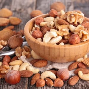 Frutta secca, lo studio: "Non è vero che fa ingrassare"