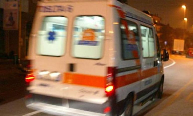 Tirano (Sondrio), assalto all'ambulanza: soccorritore coraggioso evita il peggio