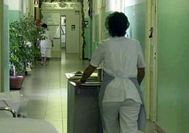 Asl Roma 6, giudice ordina riammissione di infermiera no vax sospesa