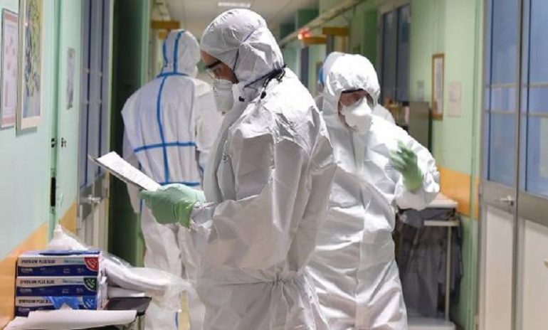 Legge di bilancio: i requisiti per rientrare nella stabilizzazione del personale sanitario reclutato durante la pandemia