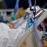"Meglio intubato che vaccinato": le strane teorie dei no vax ricoverati a Padova