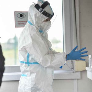 Pesaro: sospesi altri 36 infermieri, medici e OSS non vaccinati contro il Covid-19