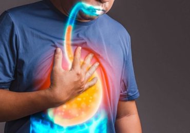 Reflusso gastroesofageo: sintomi, alimentazione e farmaci 