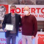 Una targa dell’A.S. Pistoia Basket 2000 per dire ‘grazie’ agli infermieri