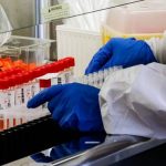 Variante Omicron, al via test preclinici per il vaccino italiano di Takis