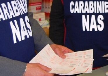 Asl Taranto, truffa sulle fustelle dei farmaci: scatta interdizione per guardia medica e farmacista