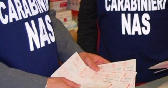 Asl Taranto, truffa sulle fustelle dei farmaci: scatta interdizione per guardia medica e farmacista