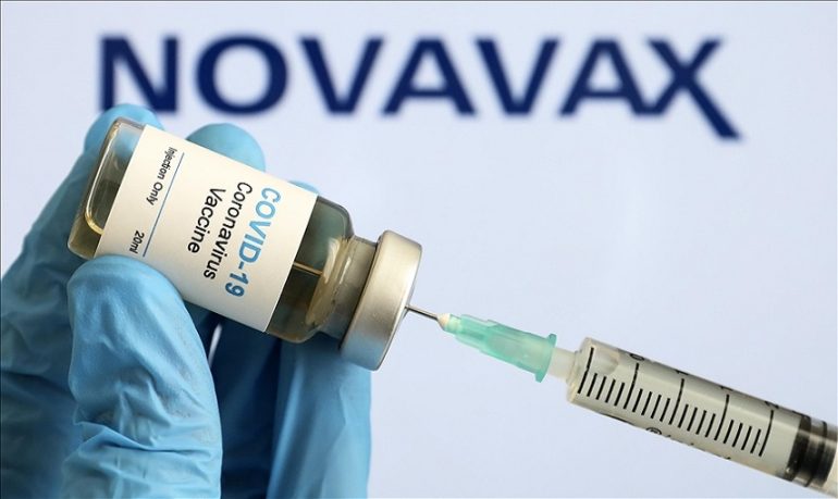 Coronavirus, via libera dell'Ema al vaccino Novavax: è il quinto in Europa
