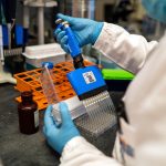 Il contagio da Omicron neutralizza la variante Delta. Lo studio dell'Africa Health Research Institute