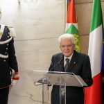 Mattarella: "Italia unita nella pandemia. Troppo spazio mediatico ai no vax"