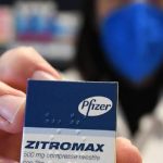 Coronavirus, lo strano caso dell'antibiotico introvabile: Aifa lo sconsiglia