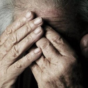 Salento, anziani maltrattati e abbandonati in una casa di riposo: 11 indagati